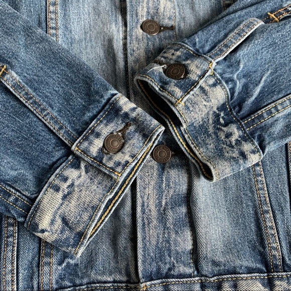 Levi's Blue Denim Jacket - Picture 8 of 13